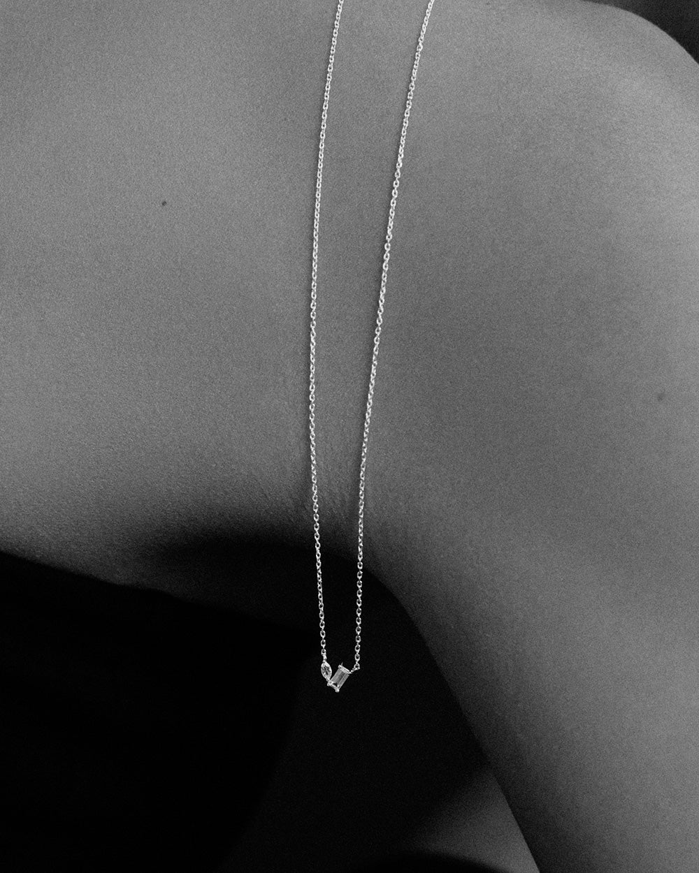 ALBA NECKLACE (9K GOLD) - Image 5
