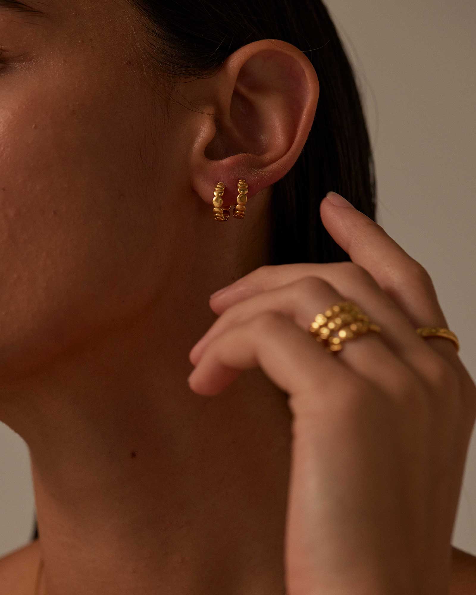 ALCHEMISE HOOPS (18K GOLD PLATED) - Image 2