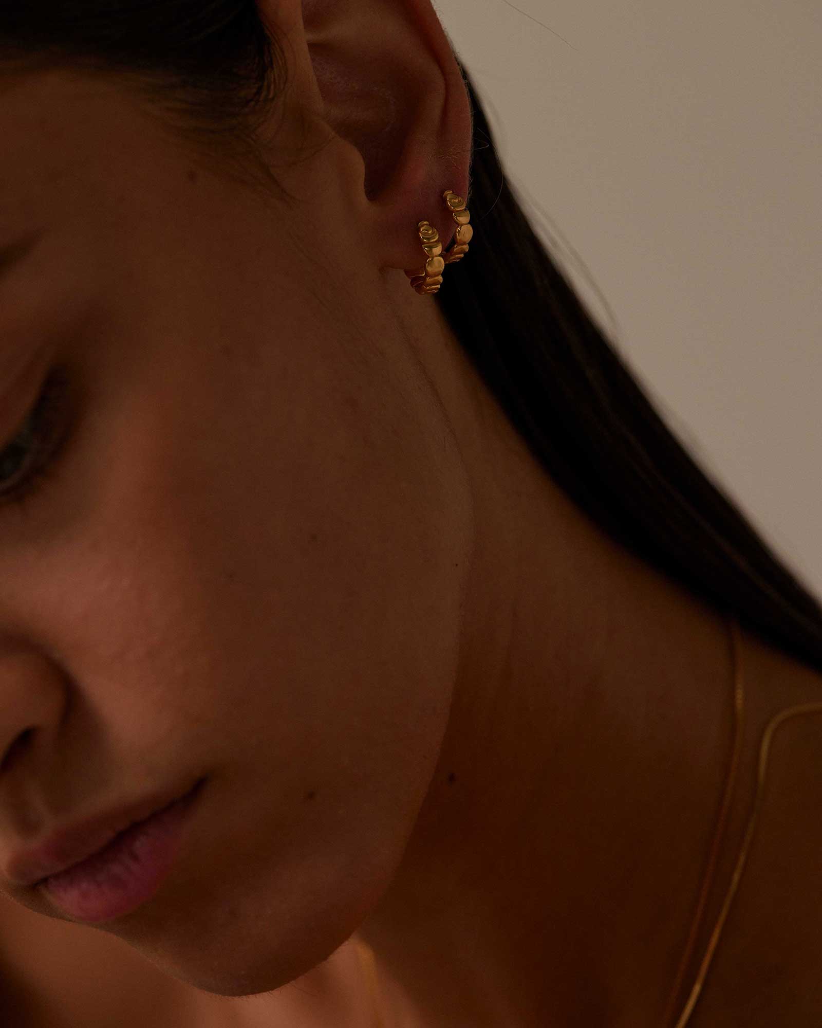 ALCHEMISE HOOPS (18K GOLD PLATED) - Image 6