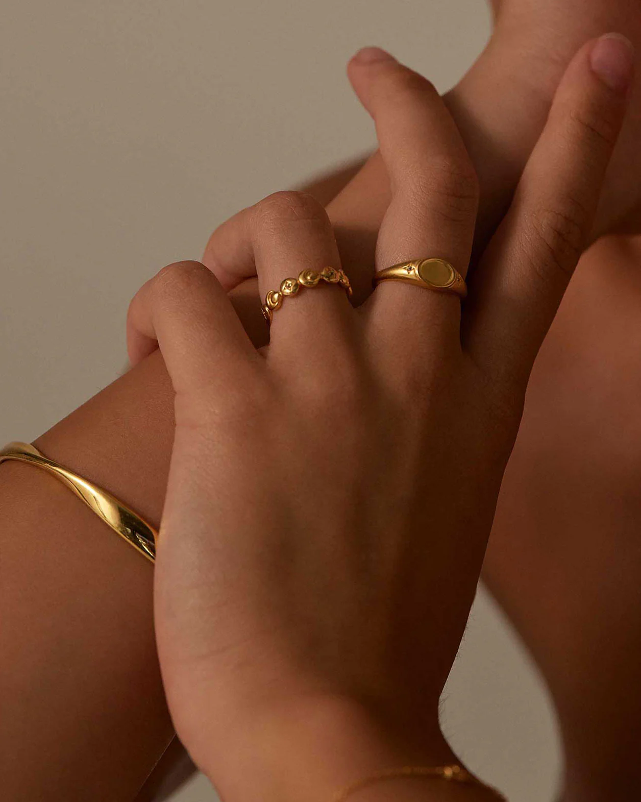 ALIGN SIGNET RING (18K GOLD VERMEIL) - Image 3