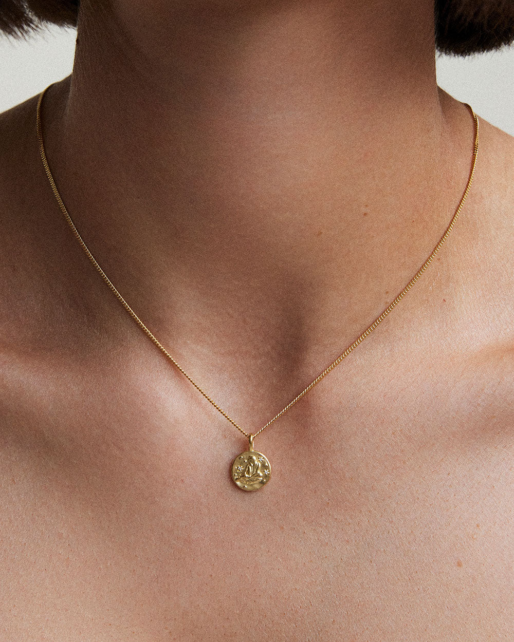 AQUARIUS PETITE ZODIAC (18K GOLD VERMEIL) - Image 2