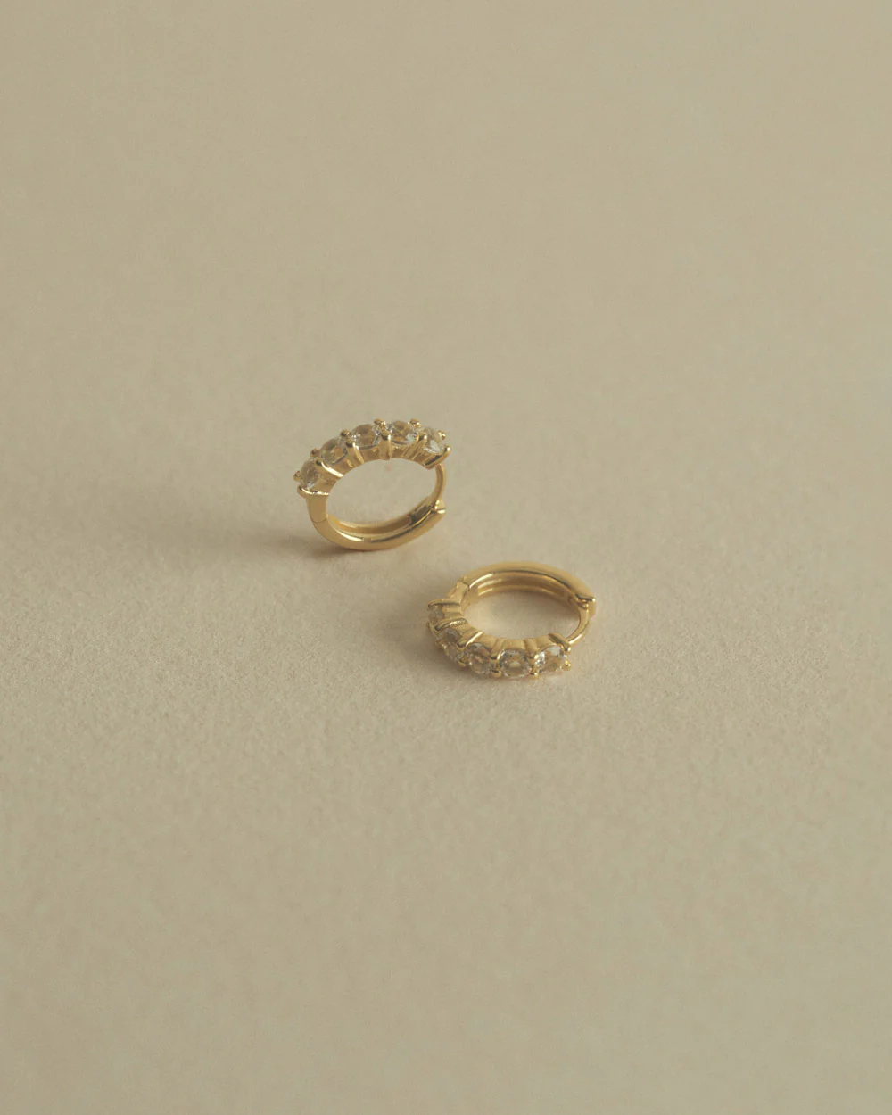 AQUILA HUGGIES (18K GOLD PLATED) - Image 3