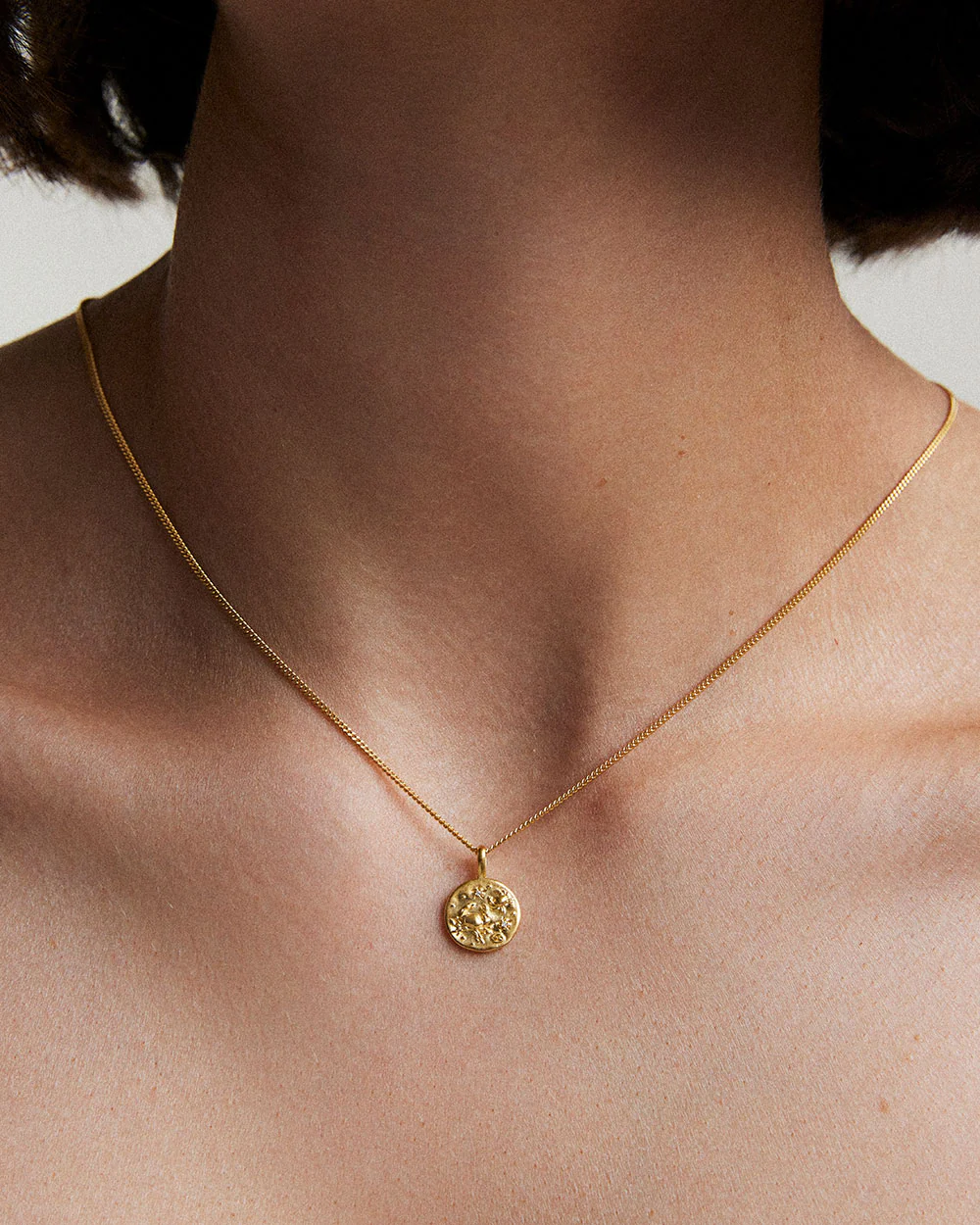 CANCER PETITE ZODIAC (18K GOLD VERMEIL) - Image 3