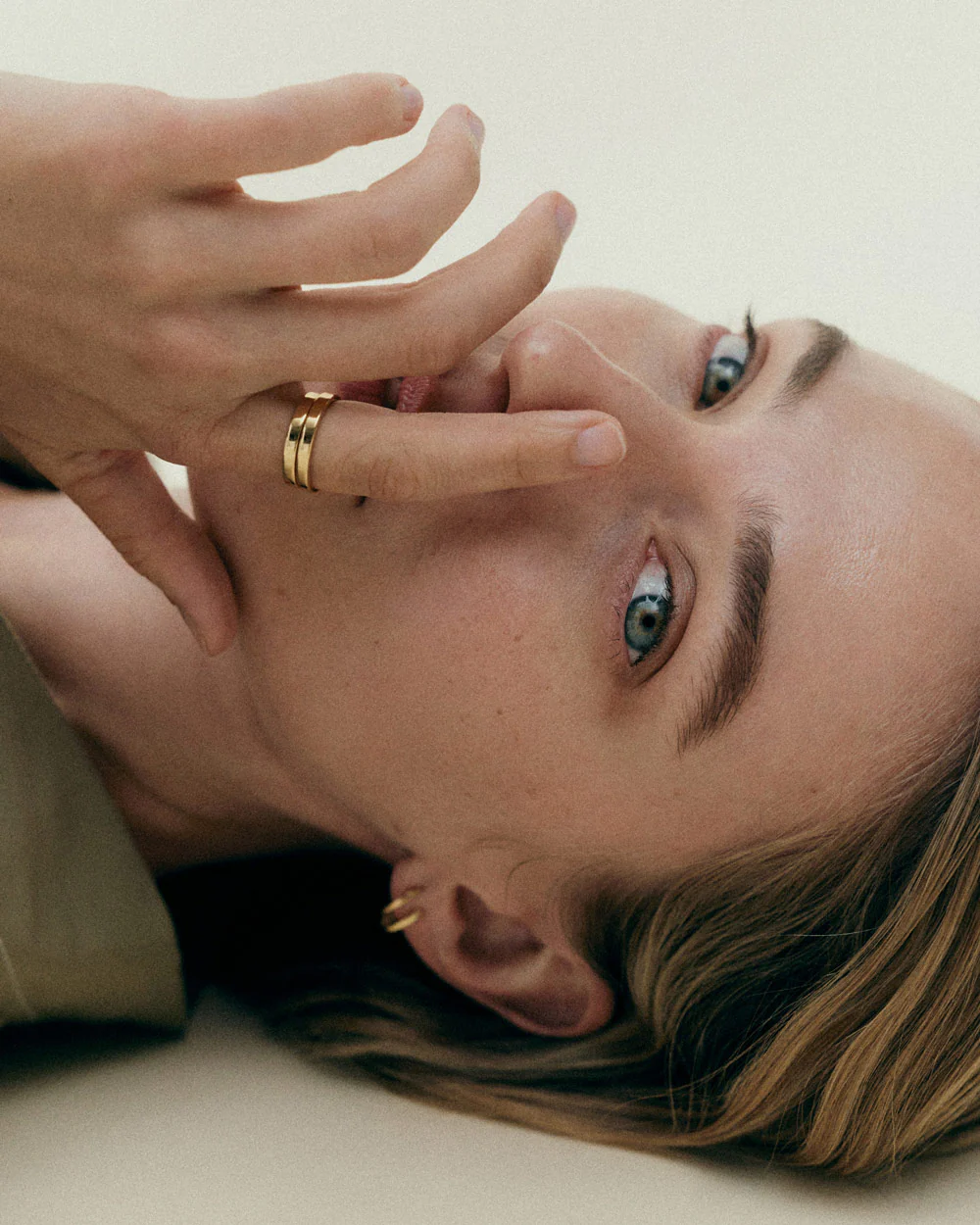 CONTOUR RING (18K GOLD VERMEIL) - Image 6