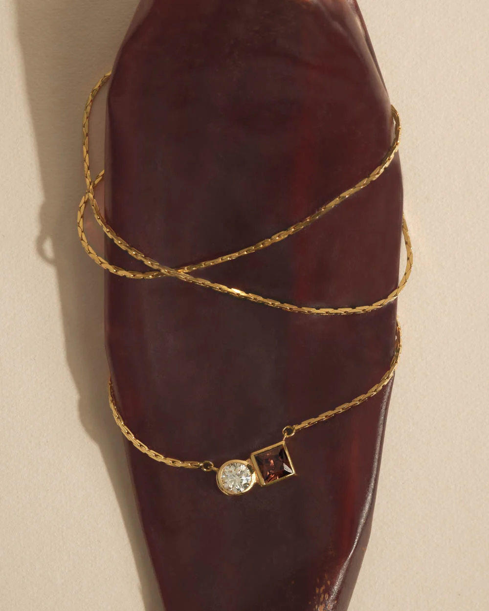 EMBER NECKLACE (18K GOLD PLATED) - Image 3