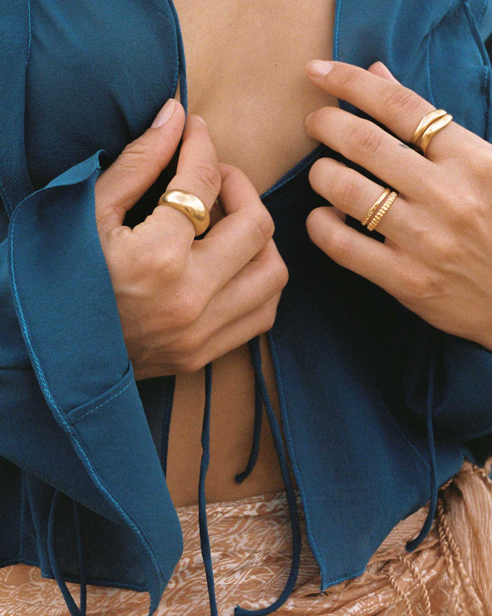ESSENCE STACKING RING SET (18K GOLD PLATED) - Image 3