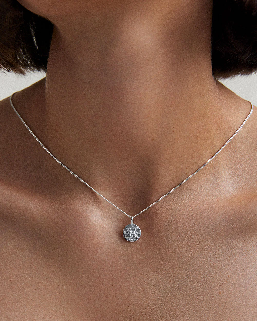 GEMINI PETITE ZODIAC NECKLACE (STERLING SILVER) - Image 2