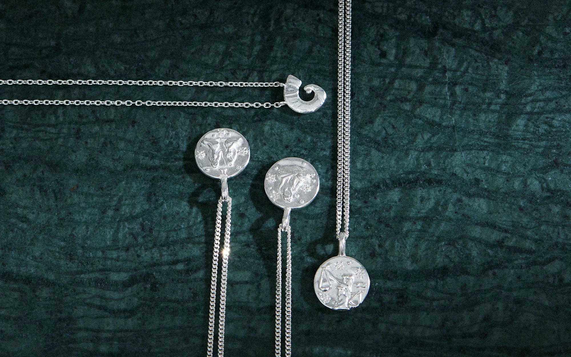 GEMINI PETITE ZODIAC NECKLACE (STERLING SILVER) - Image 3
