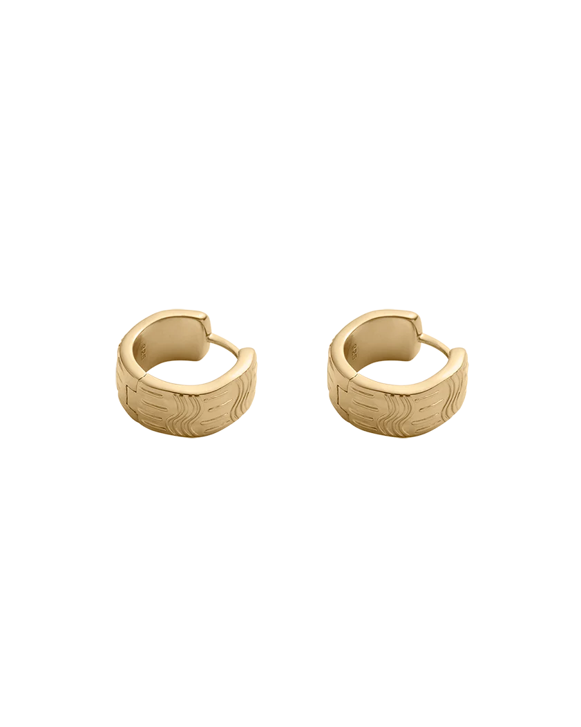 GLISTEN HOOPS (18K GOLD PLATED) - Image 4