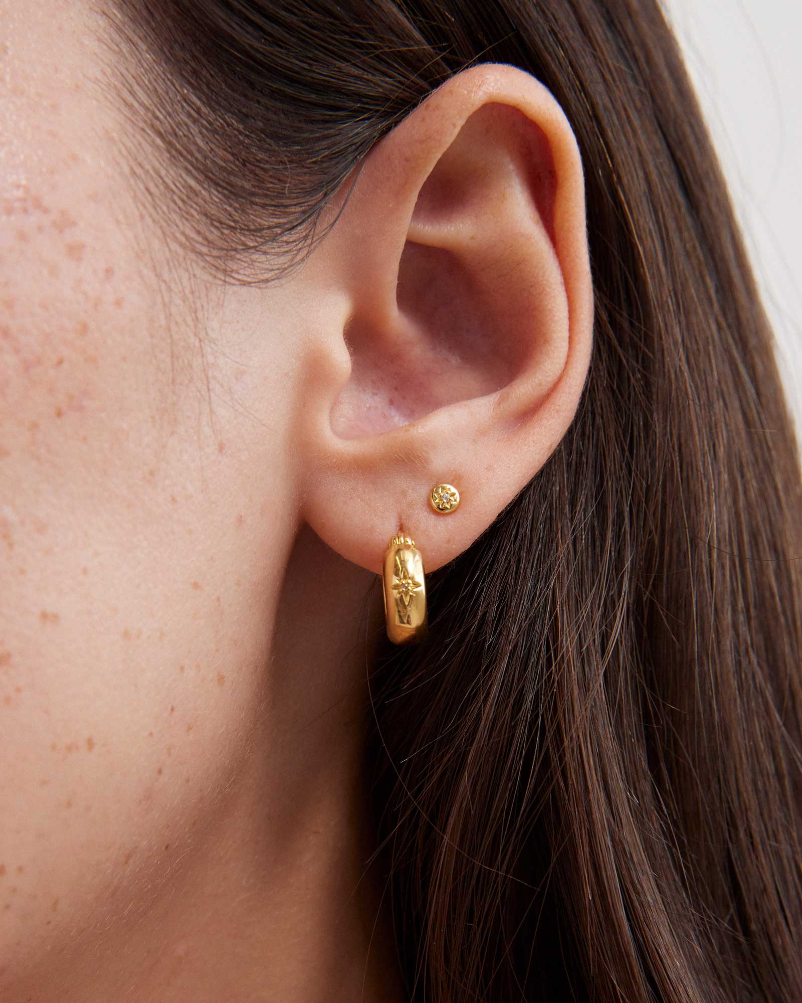 GUIDING STAR ETCHED HOOPS (18K GOLD PLATED) - Image 2
