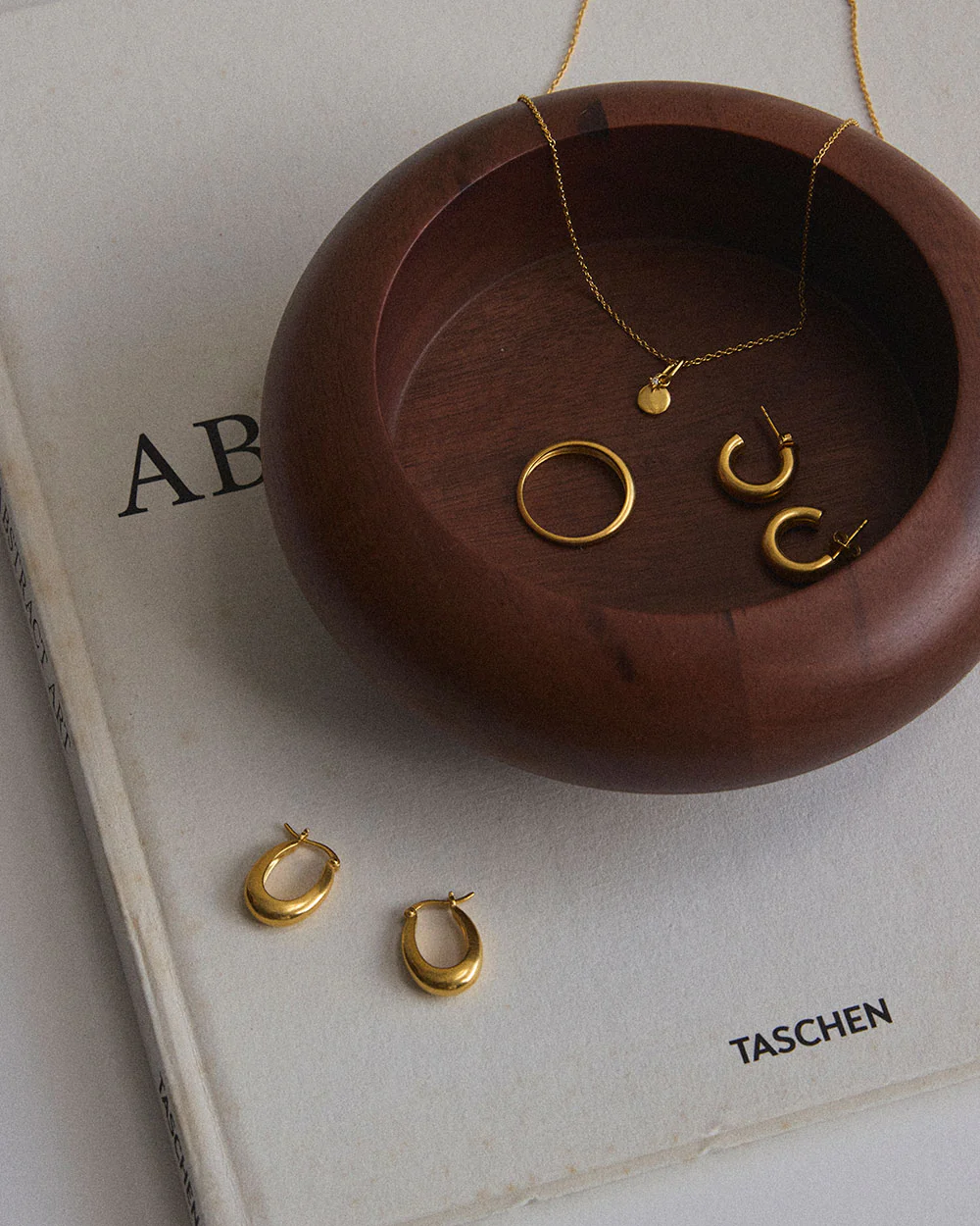 HONOUR NECKLACE (18K GOLD VERMEIL) - Image 3