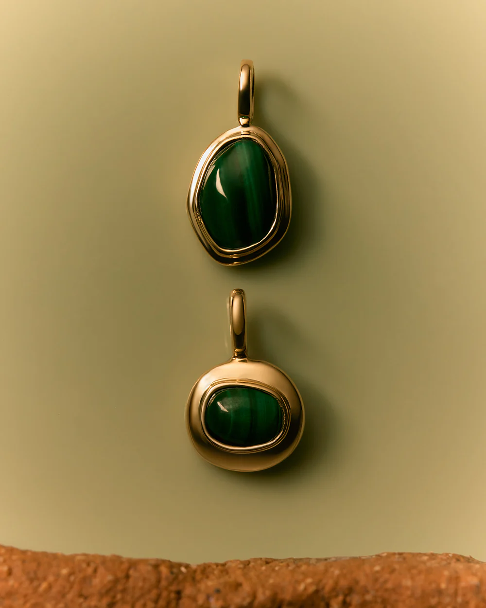 INTO THE FLOW MALACHITE CHARM (9K GOLD) - Image 3