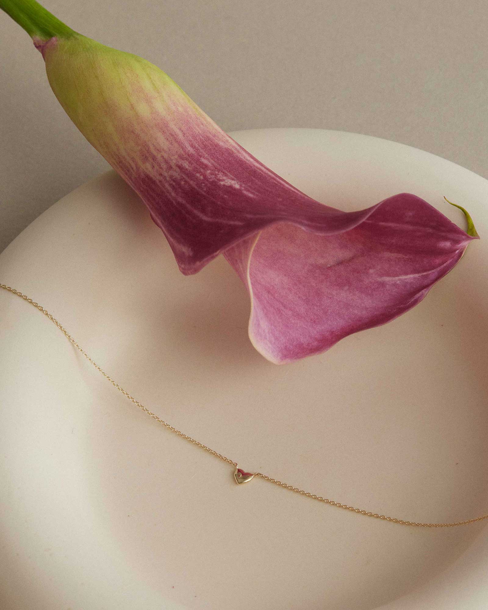 L'AMOUR HEART NECKLACE (9K GOLD) - Image 4
