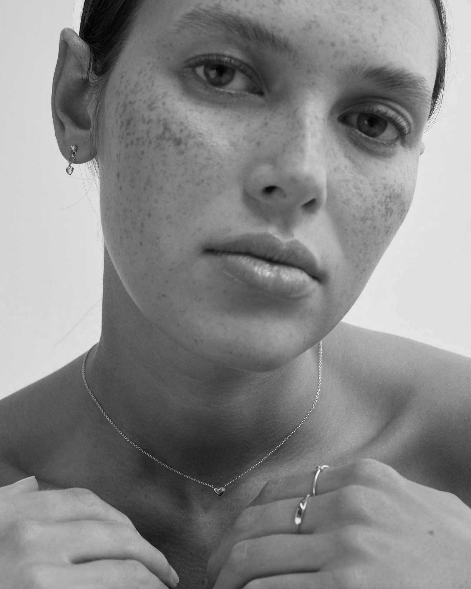 L'AMOUR HEART NECKLACE (STERLING SILVER) - Image 3