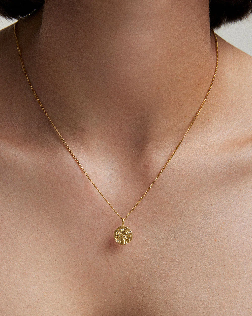 LIBRA PETITE ZODIAC (18K GOLD VERMEIL) - Image 2