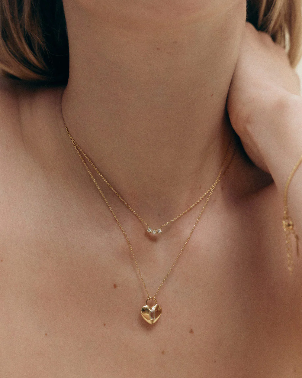 LUMEN NECKLACE (18K GOLD VERMEIL) - Image 2