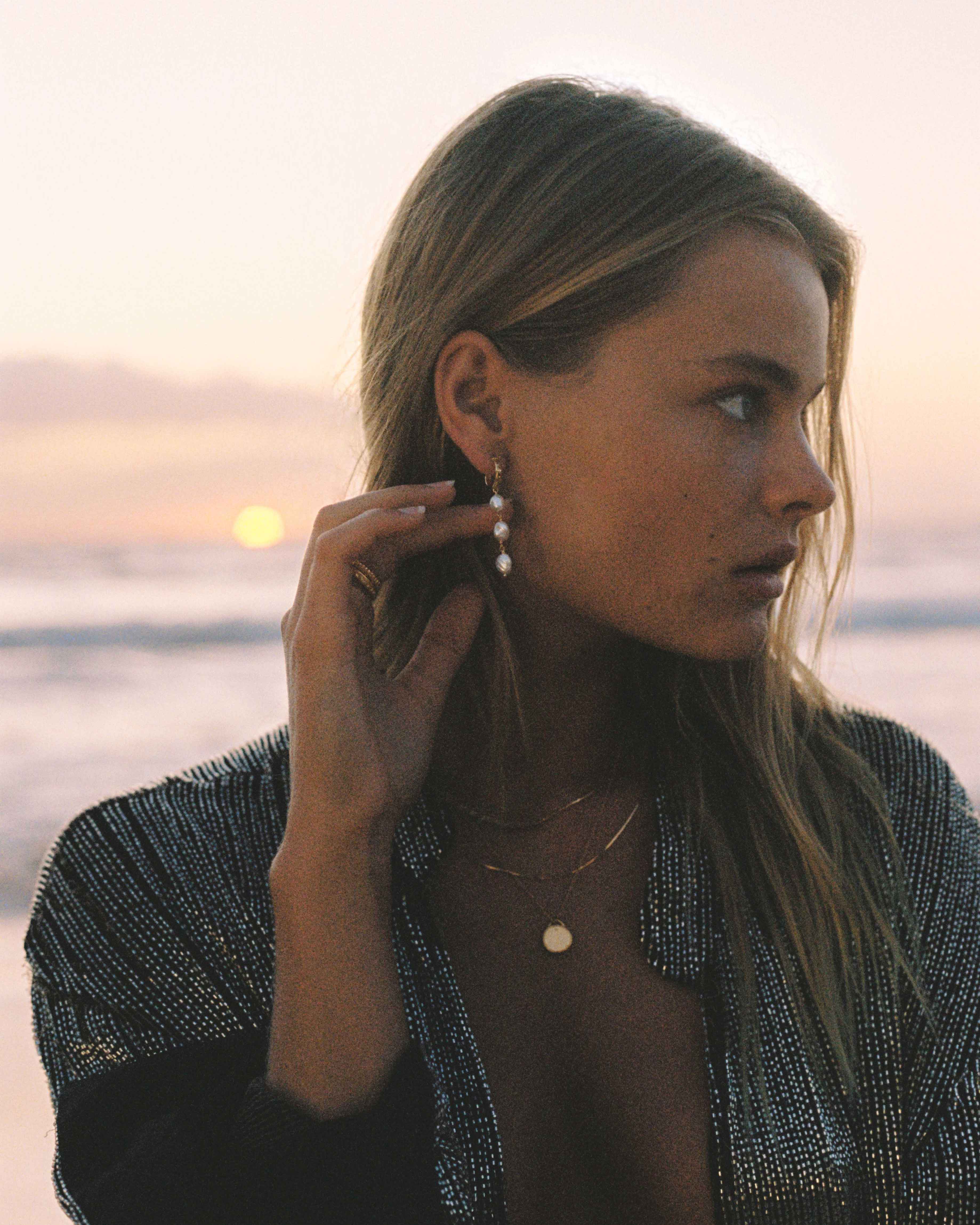 MOONRISE EARRINGS (18K GOLD PLATED) - Image 2