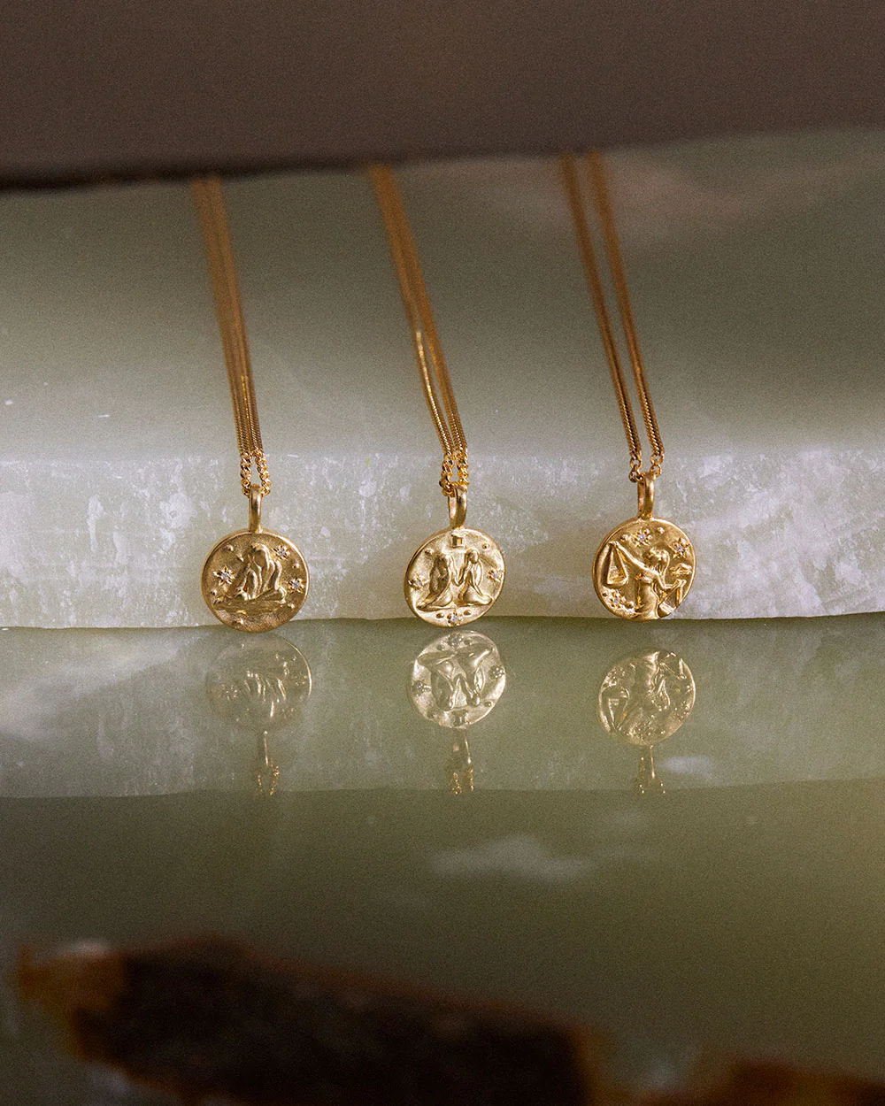 PETITE ZODIAC NECKLACE (18K GOLD VERMEIL) - Image 4