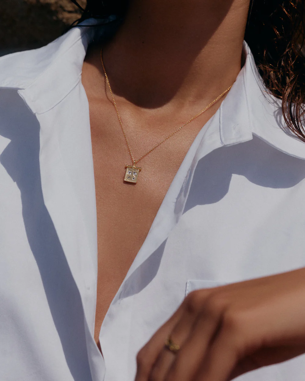 PLACE PENDANT NECKLACE (18K GOLD VERMEIL) - Image 2