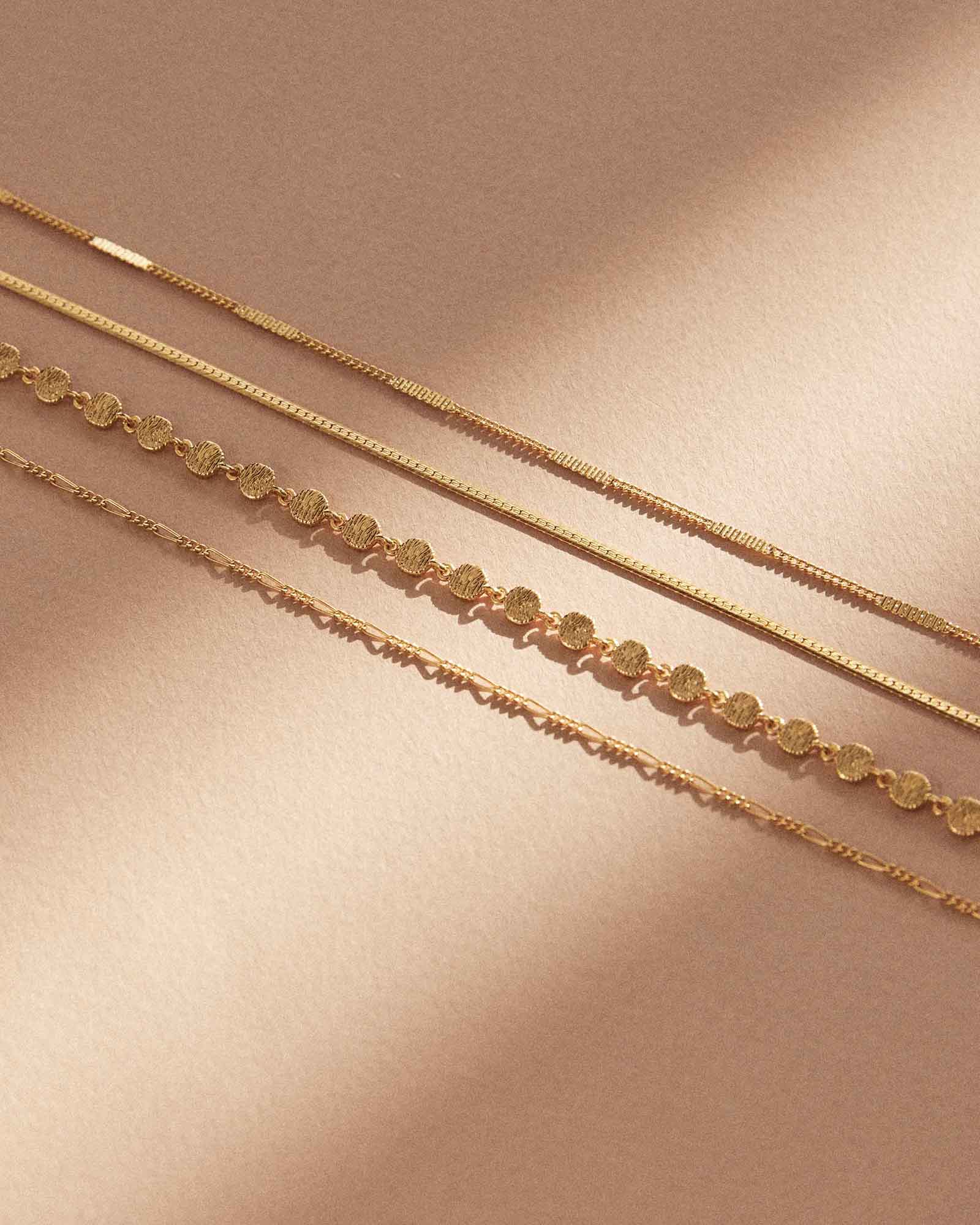 REFLECTION CHAIN NECKLACE (18K GOLD PLATED) - Image 5