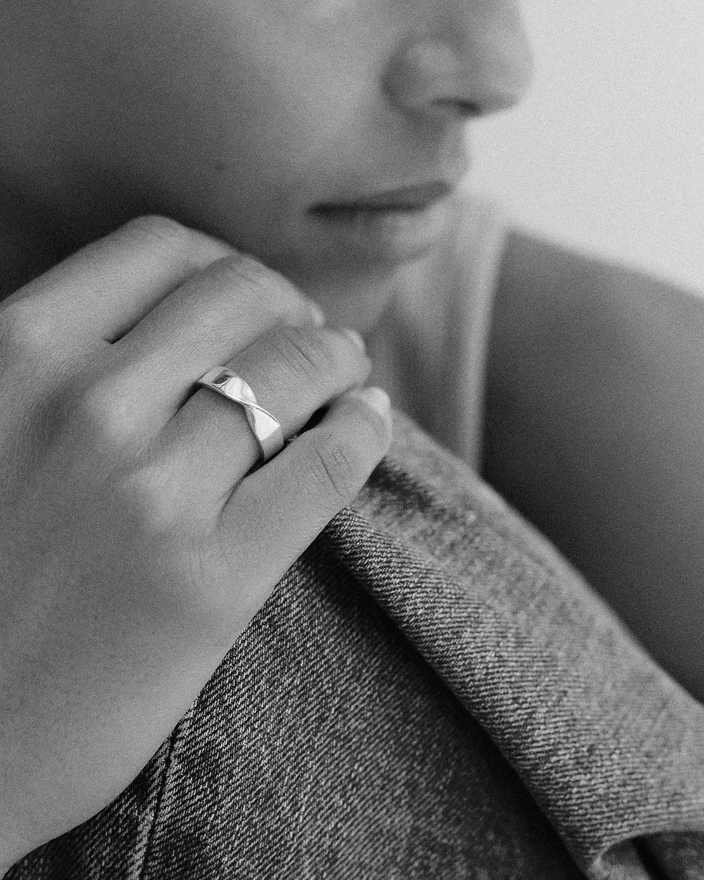 REMANENCE RING (18K GOLD PLATED) - Image 3