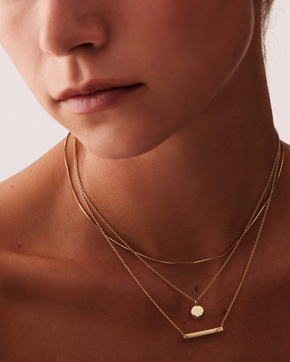 SENTIMENT DIAMOND BAR NECKLACE (9K GOLD) - Image 5