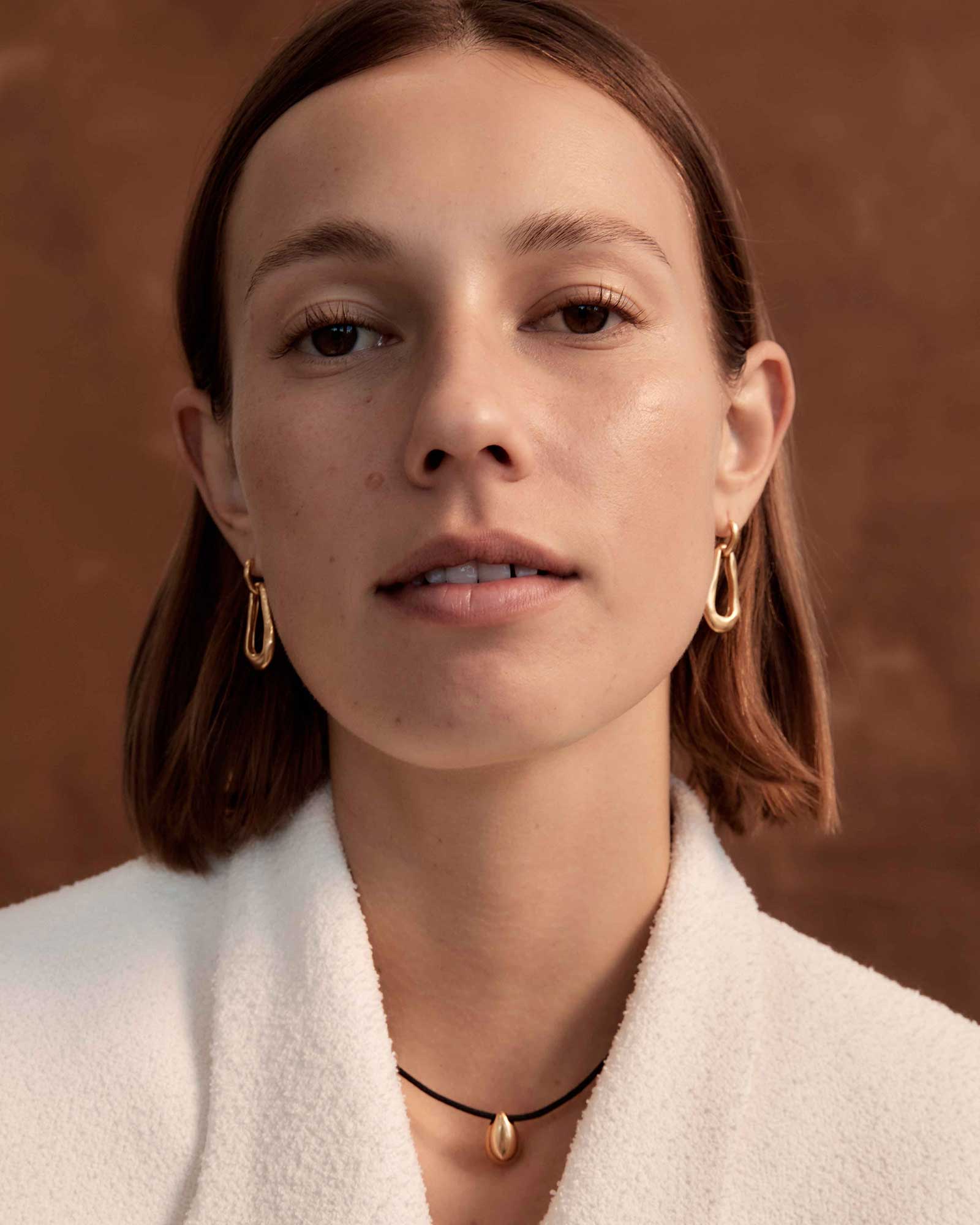 SHIFT EARRINGS (18K GOLD PLATED) - Image 3
