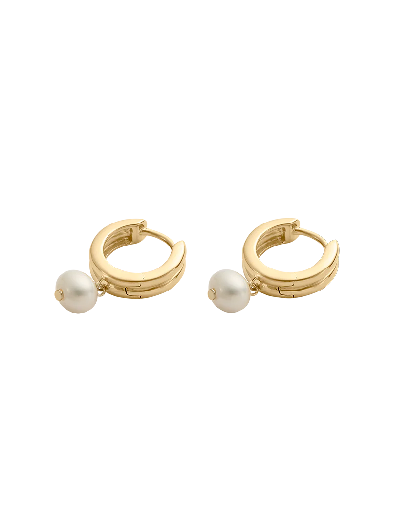 SOLACE PEARL HOOPS (18K GOLD PLATED) - Image 4