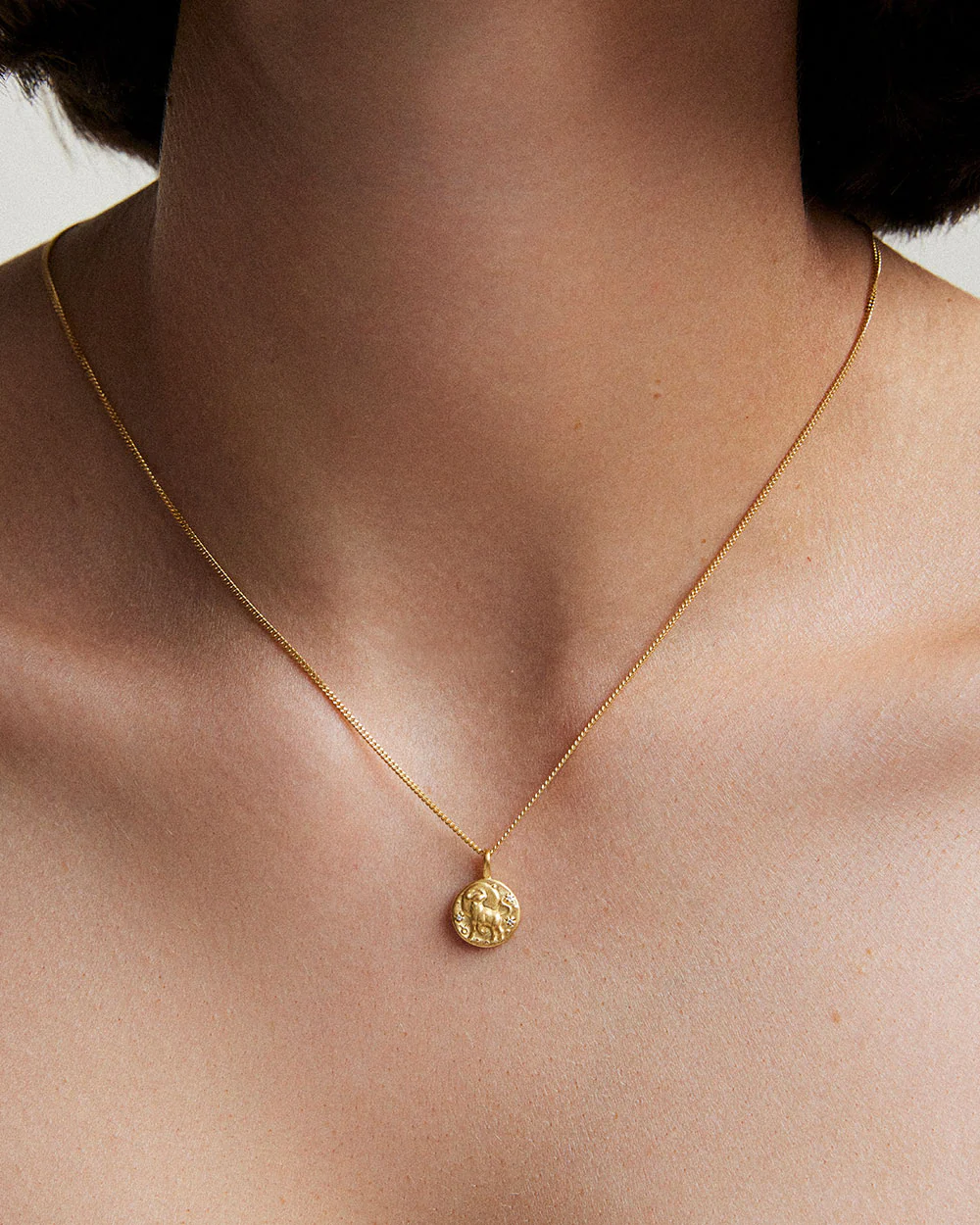 TAURUS PETITE ZODIAC NECKLACE (18K GOLD VERMEIL) - Image 2