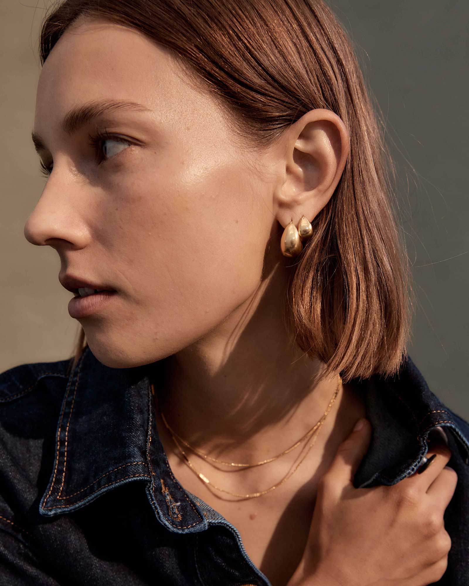 TRESOR HOOPS SMALL (18K GOLD PLATED) - Image 2