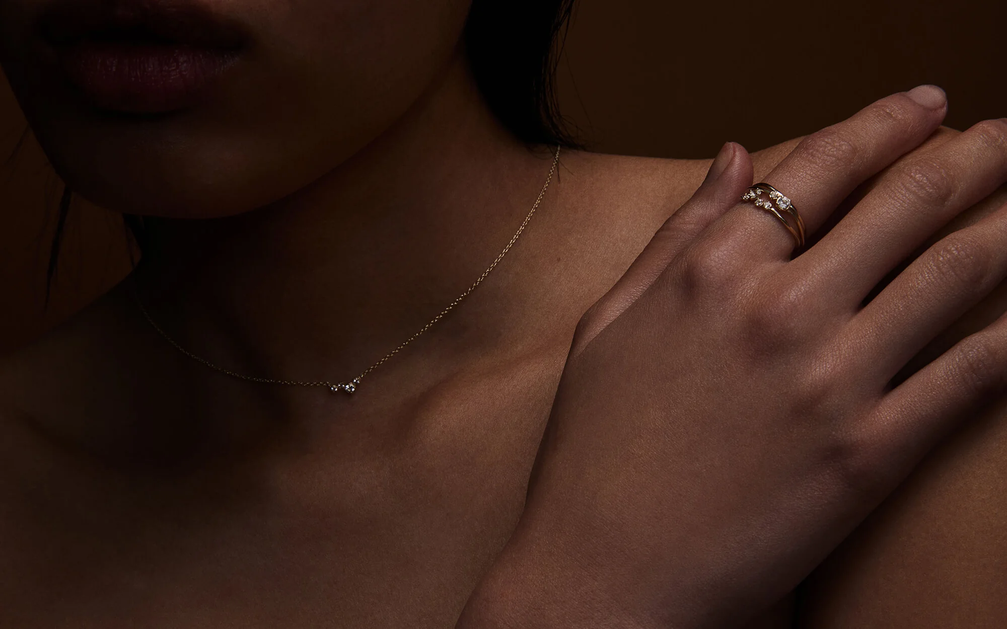 VALENCIA TOPAZ NECKLACE (9K GOLD) - Image 5