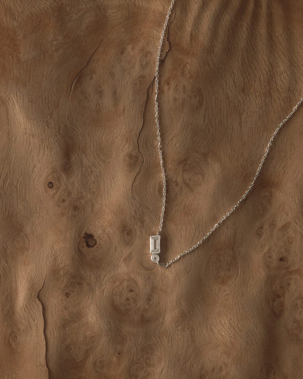 VANTAGE TOPAZ NECKLACE (STERLING SILVER) - Image 3