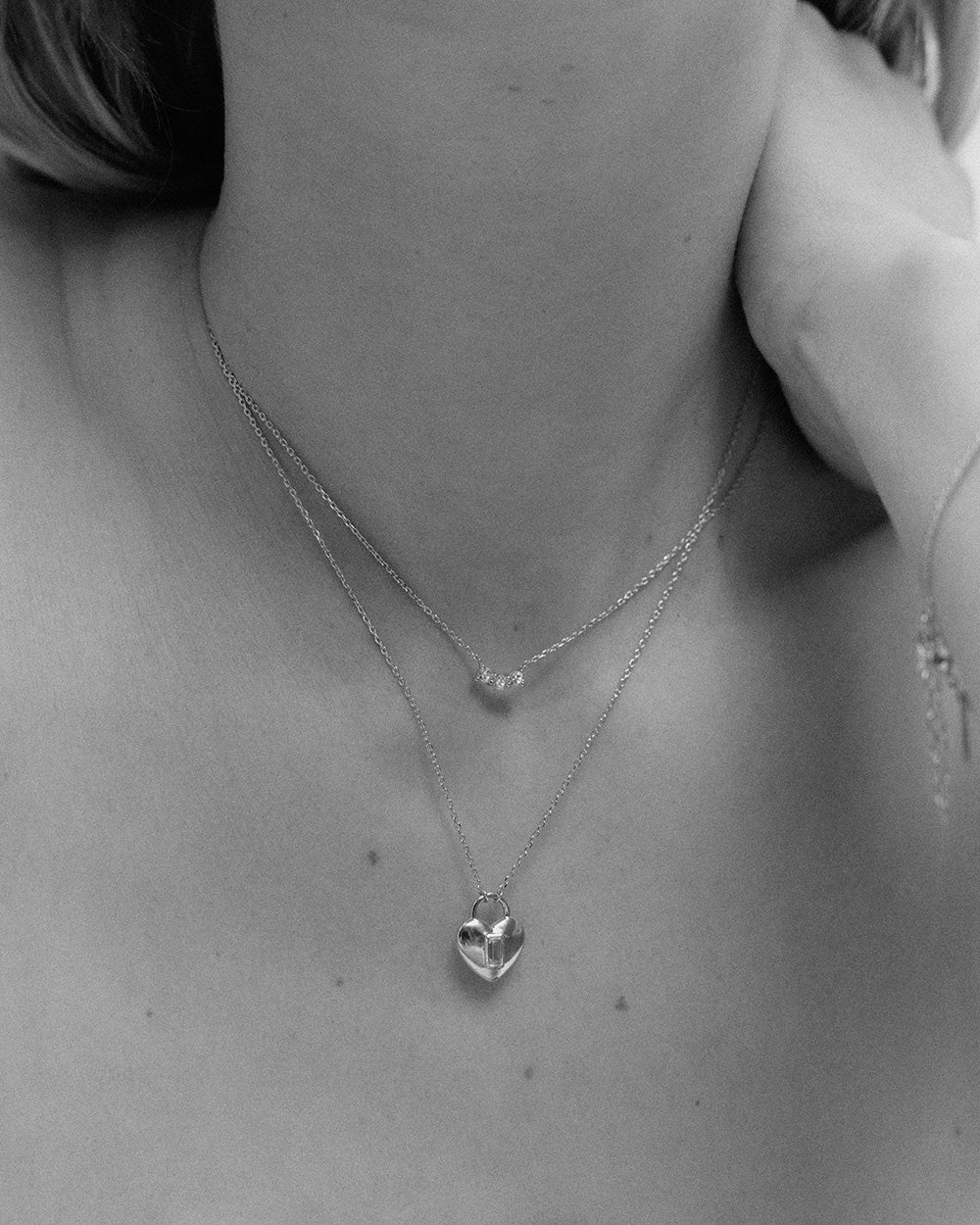 VERA HEART LOCK NECKLACE (STERLING SILVER) - Image 3
