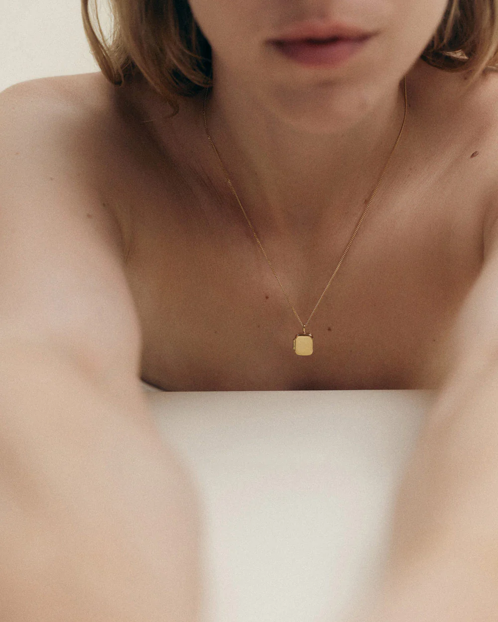 VERA LOCKET (18K GOLD VERMEIL) - Image 2