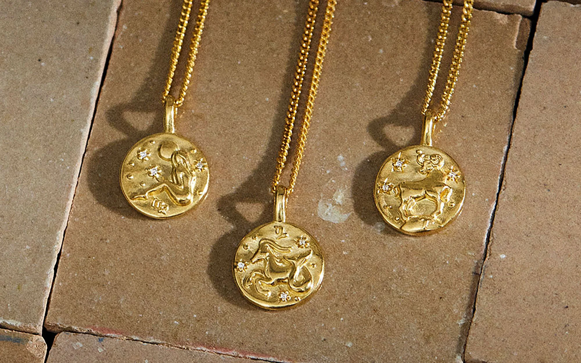 VIRGO PETITE ZODIAC NECKLACE (18K GOLD VERMEIL) - Image 3