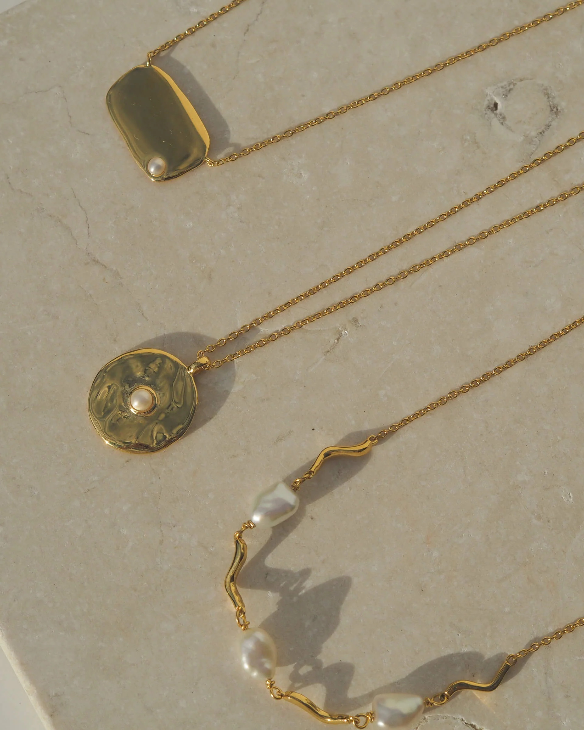 VISTA NECKLACE (18K GOLD PLATED) - Image 4