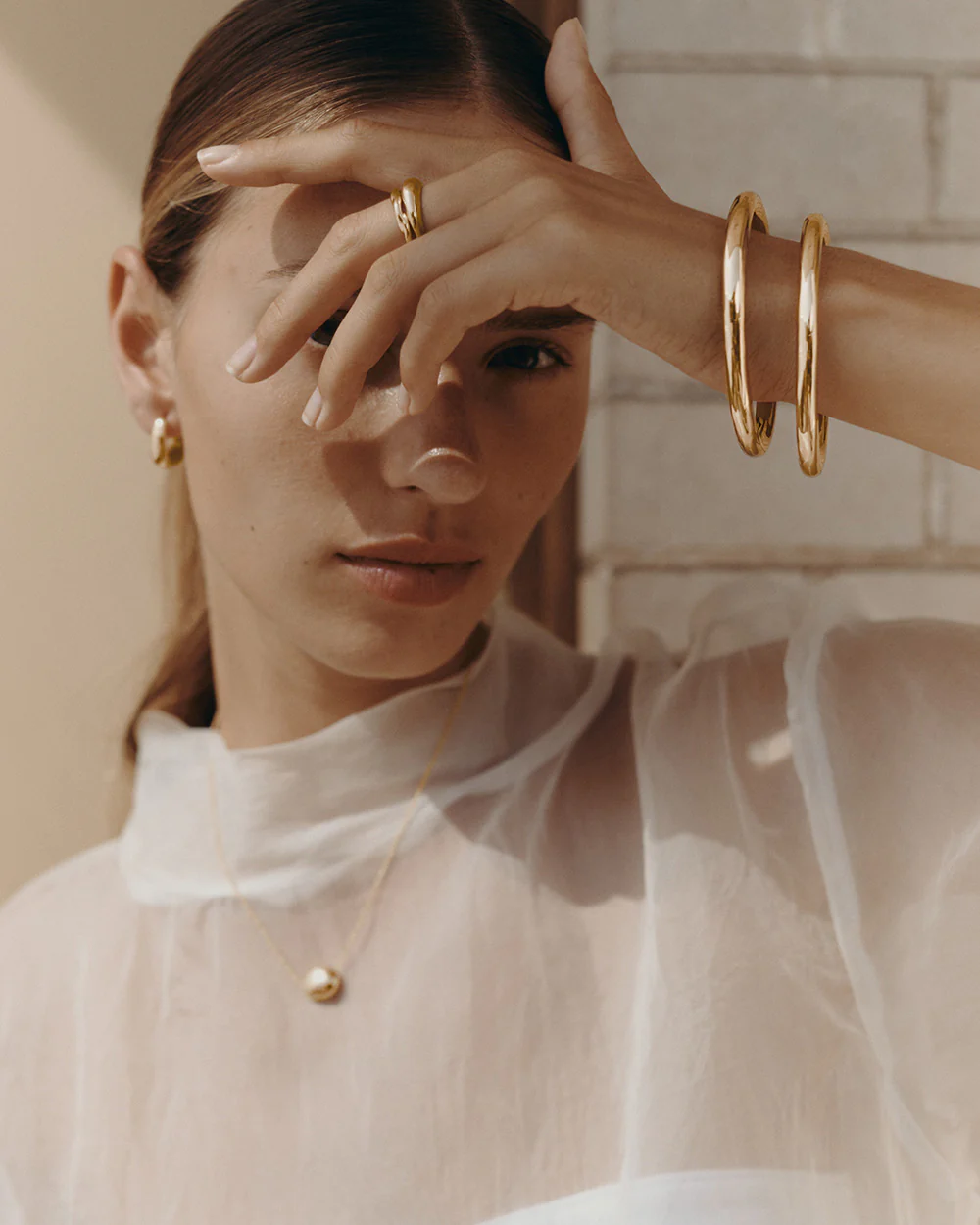WITHIN MOTION TUBE BANGLE (18K GOLD PLATED) - Image 2